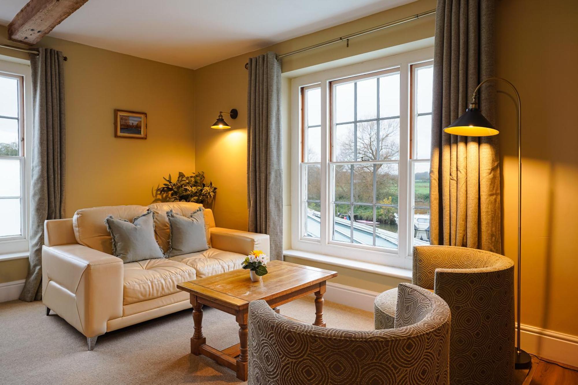 Waveney House Hotel 3*