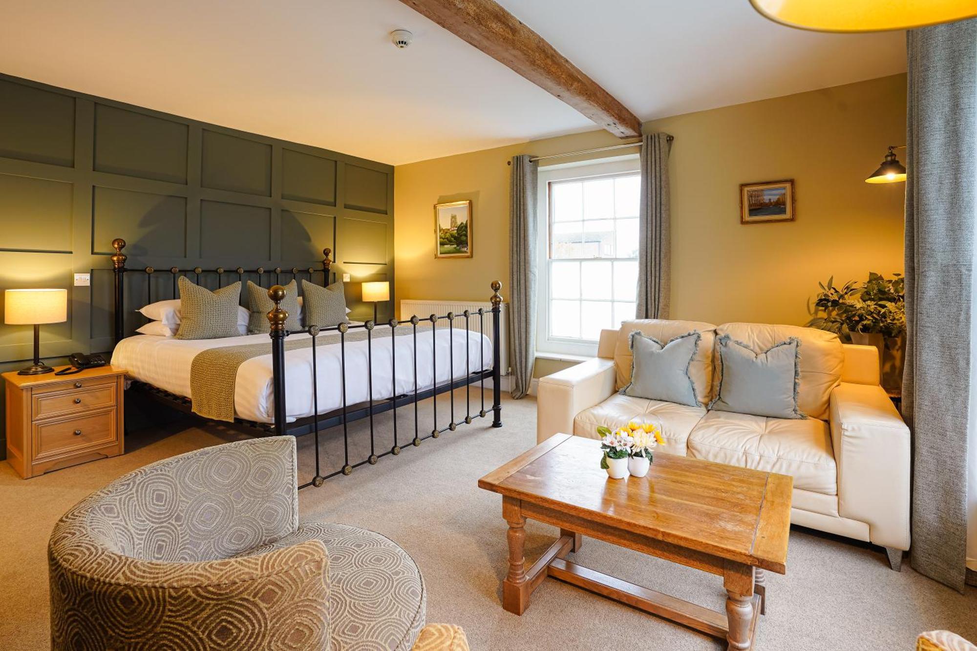 Waveney House Hotel 3*