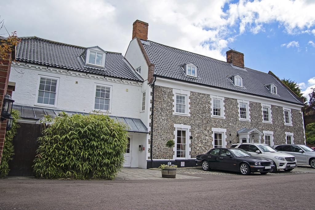Waveney House 3*